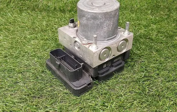 Toyota Camry VIII XV70 ABS Pump 4454033660 0265956504