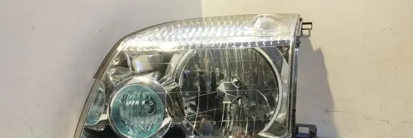 Nissan X-Trail T30 Headlight/headlamp 1682