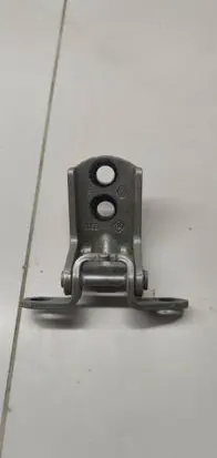 Renault Kadjar Rear door lower hinge 