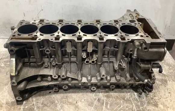 BMW M4 F82 F83 Engine block 7585986 7518971 7846767