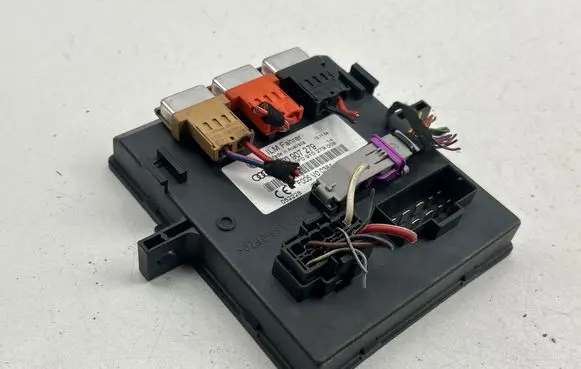 Audi A6 S6 C6 4F Comfort/convenience module 4F0907279 4F0910279 F005V00384