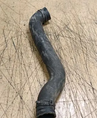 Land Rover Range Rover Sport L494 Engine coolant pipe/hose CPLA8D033CB