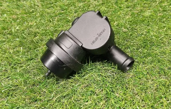 Coolant heater control valve