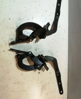 Volvo V70 Tailgate/trunk/boot hinge 8643157 8643158