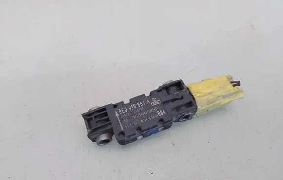 Audi A4 S4 B7 8E 8H Airbag deployment crash/impact sensor 8E0959651A