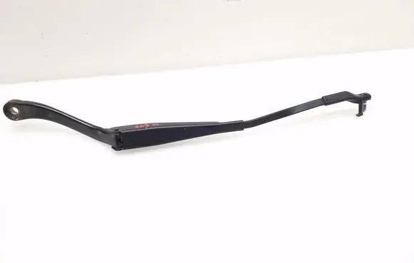 Mercedes-Benz C W204 Front wiper blade arm A2048200044
