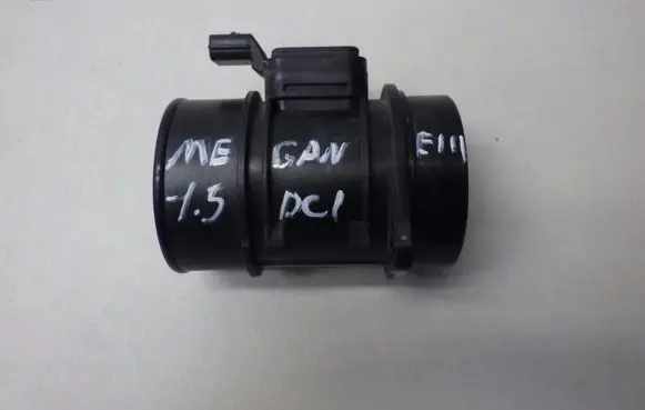 Renault Megane III Mass air flow meter 8200682558