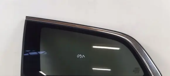 Volvo V60 Rear side window ACM100