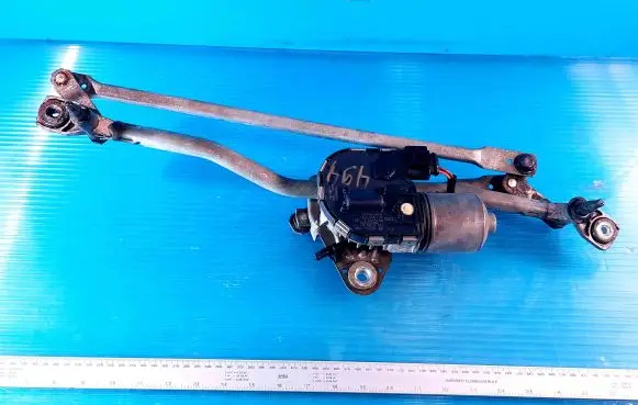 Audi A6 S6 C6 4F Front wiper linkage and motor 4F1955023 0390241771 4F1955119