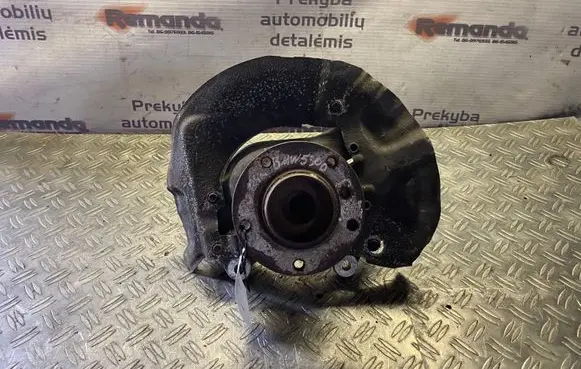 BMW 5 E60 E61 Front wheel hub