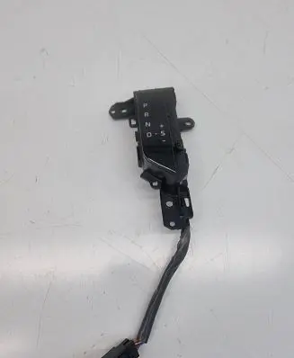 Toyota RAV 4 (XA50) Gear shift selector indicator 76L819 PA66GF33