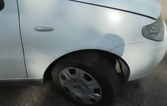 Fiat Albea Fender