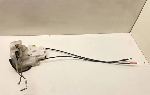 Subaru Forester SH Front door lock