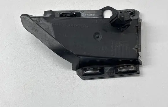 Renault Megane IV Front bumper mounting bracket 628164761R