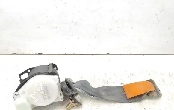 Mazda 626 Rear seatbelt E40426117 E4226117 GE5ARH