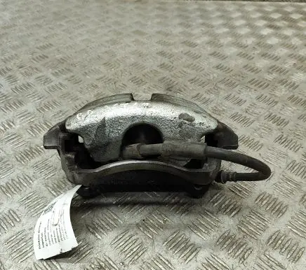 Volkswagen Tiguan Front brake caliper VCF337 8V0615124D