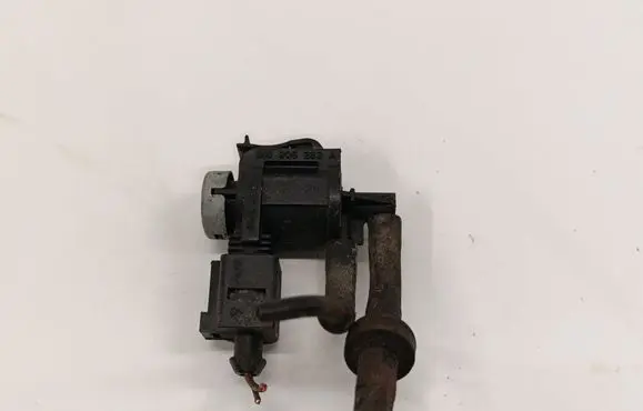 Audi A5 Sportback 8TA Turbo solenoid valve 1K0906283A
