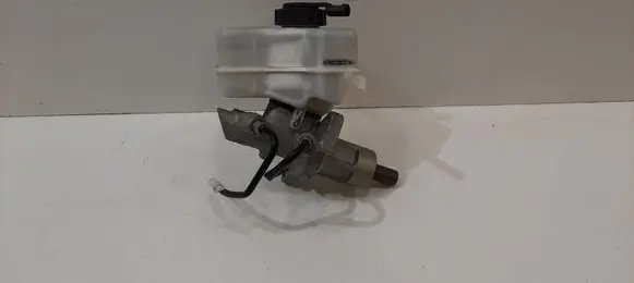 BMW 3 E90 E91 Master brake cylinder 03350886531 03350886541