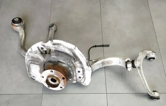 BMW X6 E71 Front wheel hub 6773783