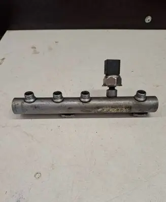 Audi A8 S8 D3 4E Fuel main line pipe 05913089AB
