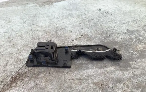 Chrysler Town u0026 Country V Tailgate/trunk/boot open switch 3720