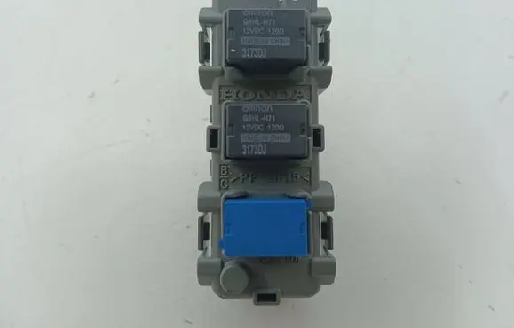 Honda CR-V Relay mounting block TVO0130 131009