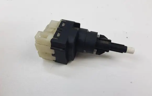 Audi A4 S4 B6 8E 8H Brake pedal sensor switch 24761 FAEX17