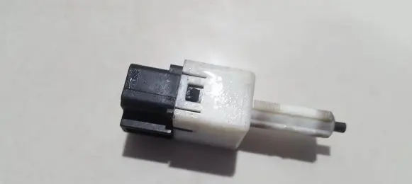 Honda CR-V Brake pedal sensor switch