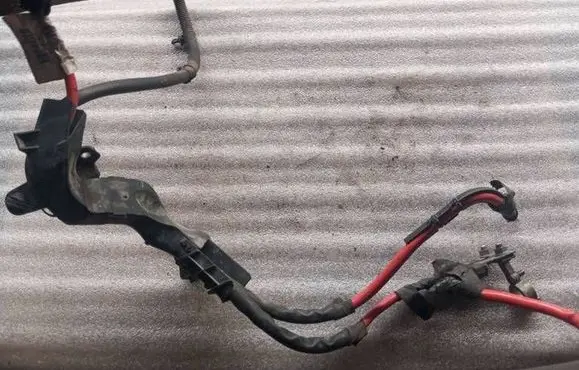 Volvo V40 Positive cable (battery) 31473763