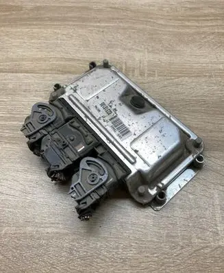 Peugeot 307 Engine control unit/module ECU 9645777080 0261207683