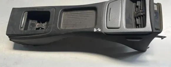 BMW 3 E90 E91 Center console 6932024 7129556 6932023