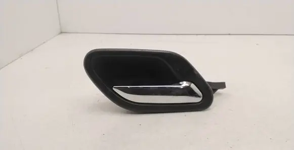 BMW 5 E39 Front door interior handle 8226050
