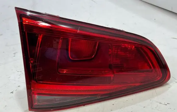Volkswagen Golf VIII Rear/tail lights 5G0945093S | 888.114E234.011K000409