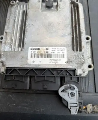 Renault Master III Engine control unit/module 0281030116 237102265R