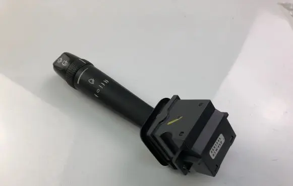 Volvo V70 Indicator stalk 31268579