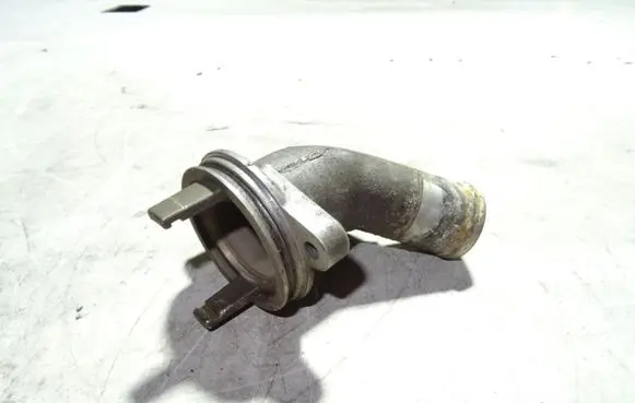 Audi A6 S6 C6 4F Other engine bay part 06121111C
