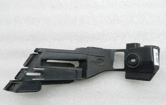 Volkswagen Golf V Rear bumper mounting bracket 1K6807394 1K6807376