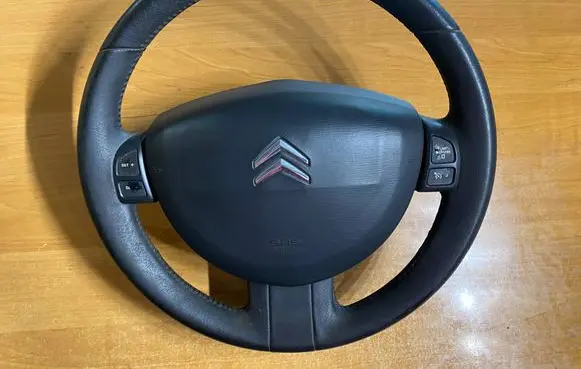Citroen C6 Steering wheel