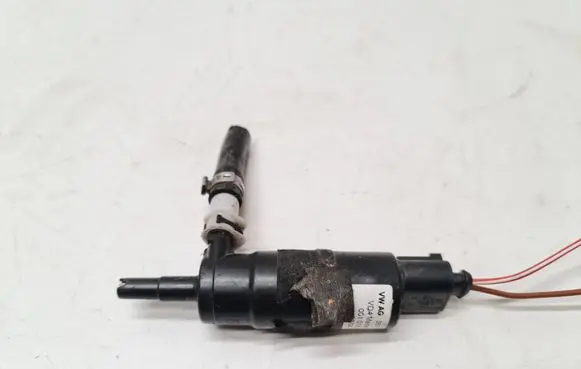 Skoda Octavia Mk1 (1U) Headlight washer pump 3B7955681