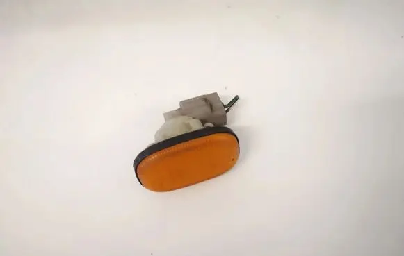 Toyota RAV 4 (XA20) Front fender indicator light