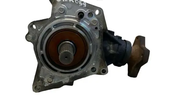 Nissan Qashqai+2 Gearbox transfer box case 067022