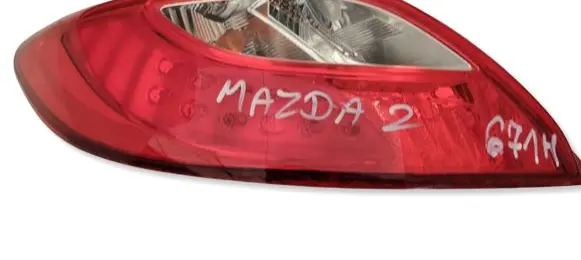Mazda 2 Rear/tail lights D65151160