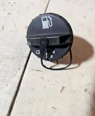 Chevrolet Kalos Fuel tank cap 
