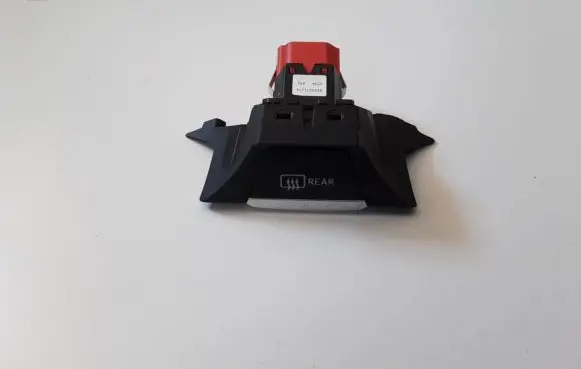 Audi TT TTS RS Mk3 8S Windscreen/window heater switch 8S2927117A