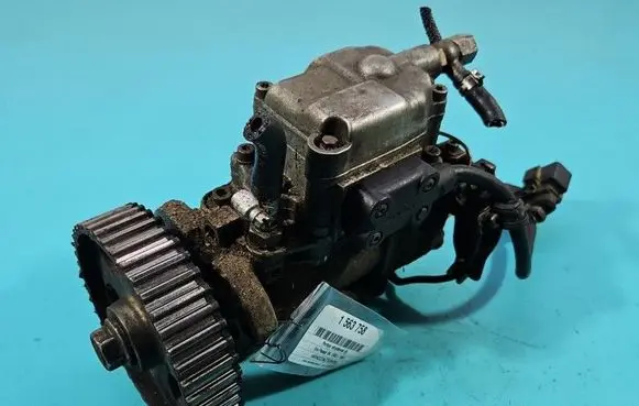 Volkswagen PASSAT B4 Fuel injection high pressure pump 0460404985 IMPRK1563758