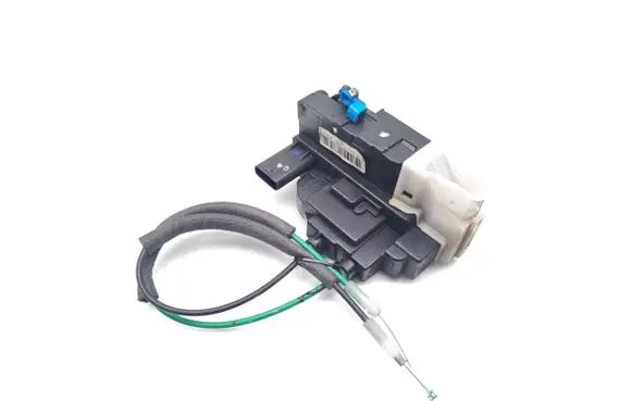 Hyundai i20 (PB PBT) Front door lock 81320-1J050