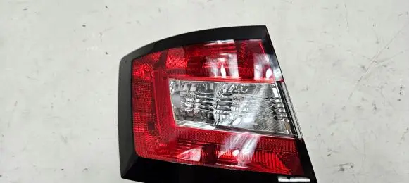 Skoda Fabia Mk3 (NJ) Rear/tail lights 6V6955111