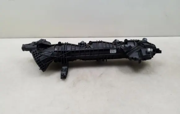 BMW 5 F10 F11 Intake manifold 7811909
