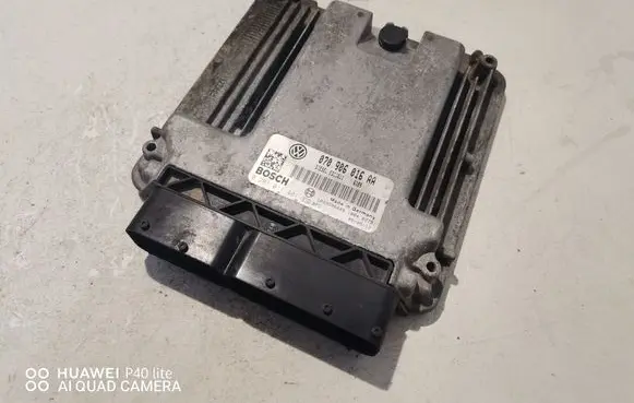 Volkswagen Touareg I Engine control unit/module 070906016AA 0281011481 1039S06049