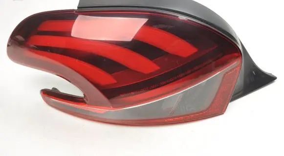 Peugeot 208 I Rear/tail lights 9810343080